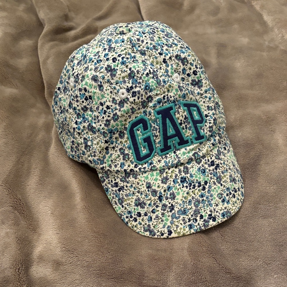 GAP Blue and Green Patterned Cap